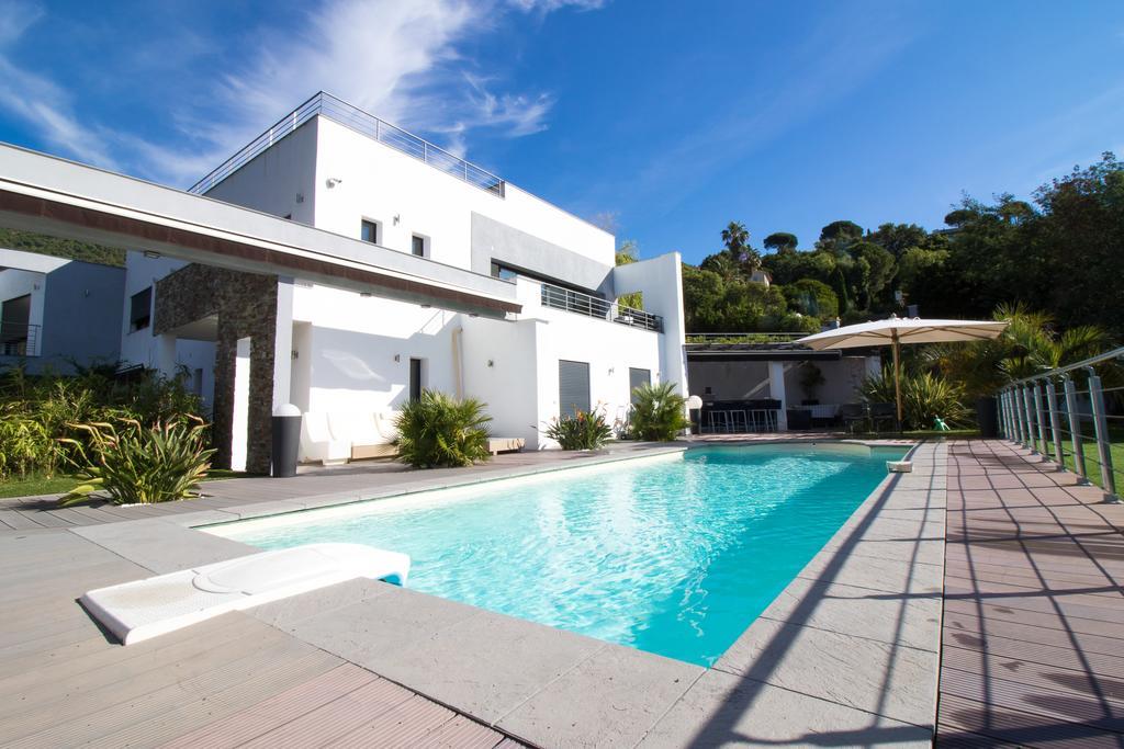 Villa Louancelie B&B Cavalaire-sur-Mer Exterior photo